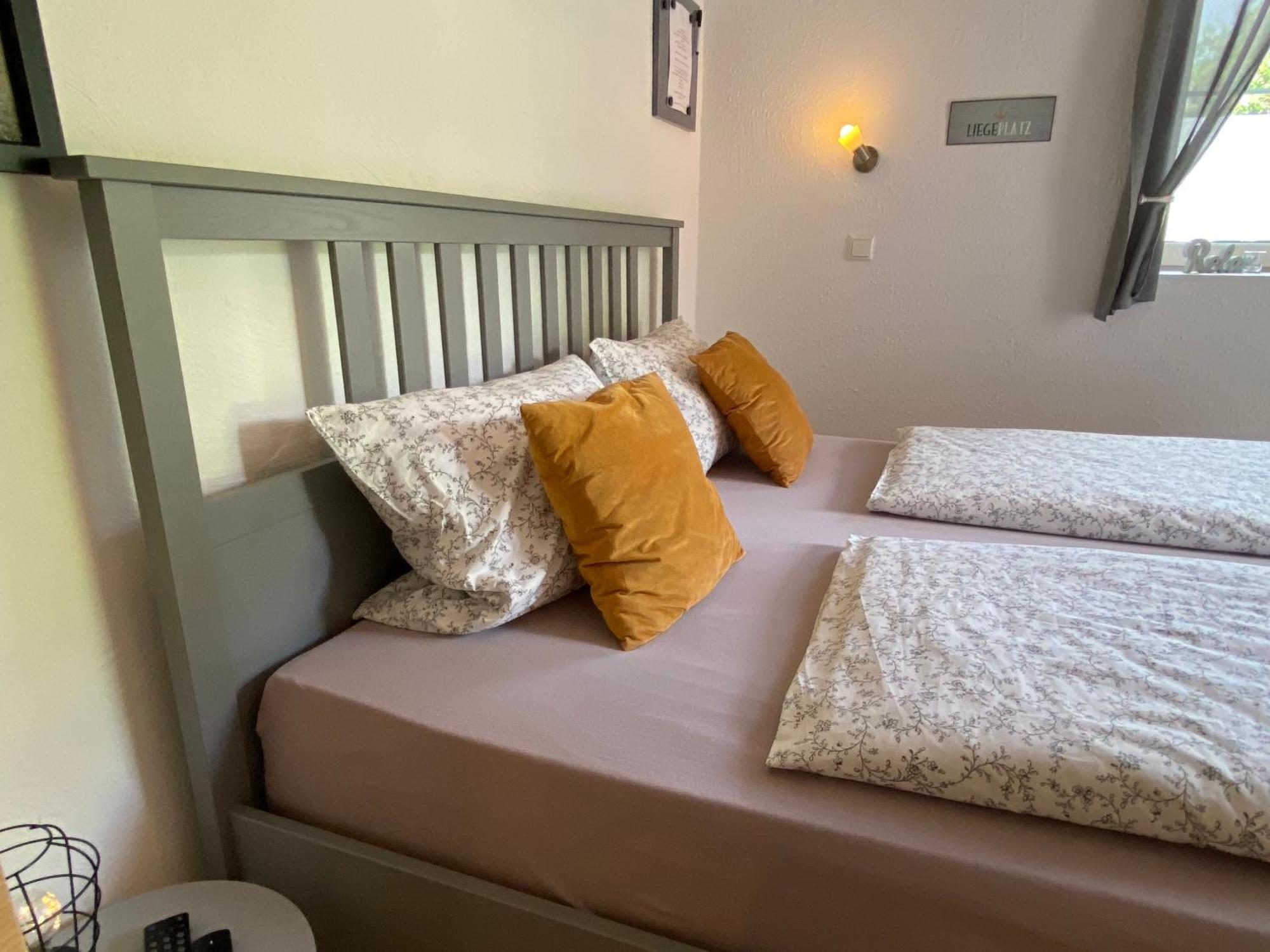 Kleines Doppelzimmer Mit Eigenem Bad Und Kuehlschrank, Frisch Saniert Friedrichskoog Kültér fotó